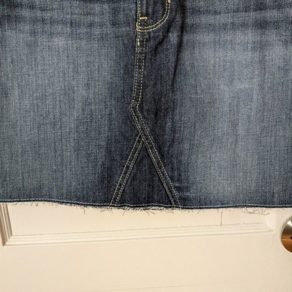 Hollister | Ultra HIgh-Rise Skirt NWT Sz 28 - Picture 4 of 10